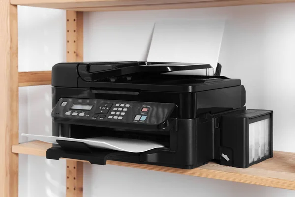 Impresora Moderna Con Papel Estante Madera Oficina Casa — Foto de Stock