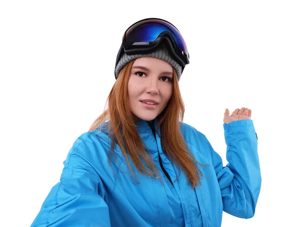 穿着滑雪护目镜的漂亮女人带着白色背景的自拍 — 图库照片