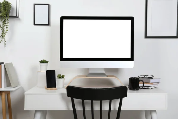 Cozy Workspace Computer Smartphone Stationery Wooden Desk Home — Stock Photo, Image