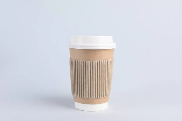 Χάρτινο Κύπελλο Πλαστικό Καπάκι Ελαφρύ Φόντο Καφές Για Έξω — Φωτογραφία Αρχείου