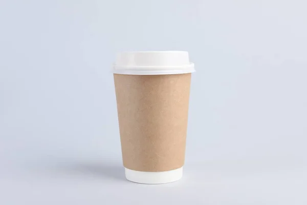 Tazza Carta Con Coperchio Plastica Sfondo Chiaro Caffè Portare — Foto Stock