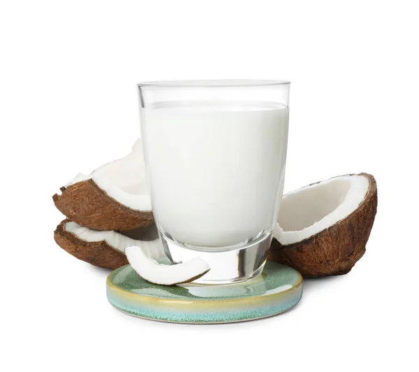 Glass Delicious Coconut Milk Coconuts Isolated White — Stock Photo, Image