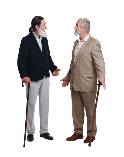 Starsi Mężczyźni Chodzącymi Laskami Białym Tle — Zdjęcie stockowe