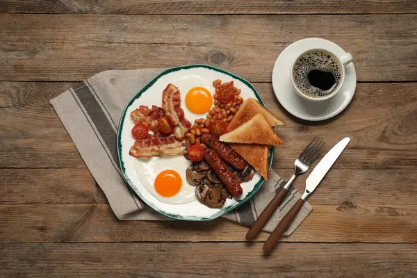 Традиционный Английский Завтрак Подается Деревянном Столе Плоская Лежанка — стоковое фото