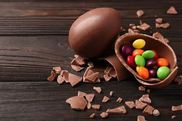 Chocolate Easter Egg Stock Photos and Images - 123RF