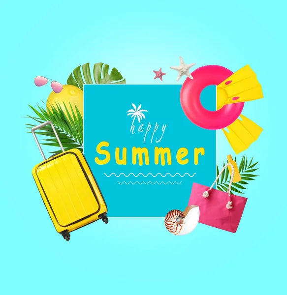 夏天快乐 有不同的海滩饰物 绿叶和蓝色背景的手提箱 大学校园设计 — 图库照片