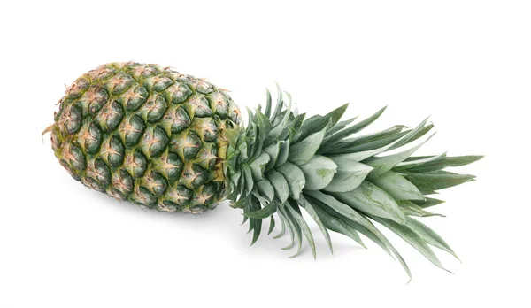 Lezzetli Olgun Bir Ananas Beyaza Izole Edilmiş — Stok fotoğraf