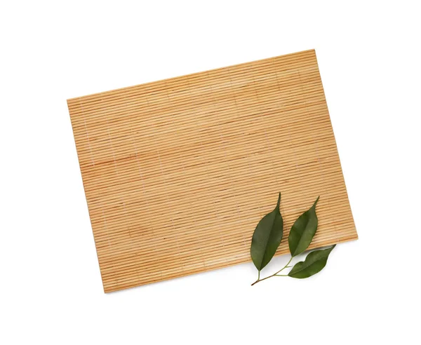 Bamboo Mat Green Leaves Isolated White Top View — Stock Photo, Image