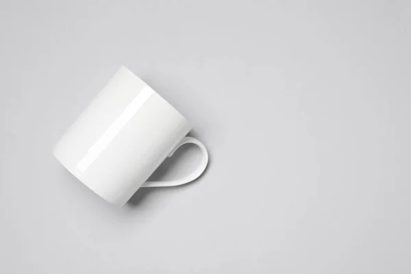 Μία Λευκή Κεραμική Κούπα Ανοιχτό Φόντο Πάνω Όψη Και Χώρος — Φωτογραφία Αρχείου
