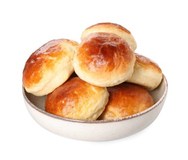 Soda üzerine hazırlanmış lezzetli çörekler beyaz üzerine izole edilmiş.