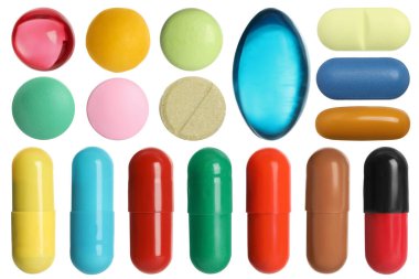 Beyaza izole edilmiş farklı haplar.