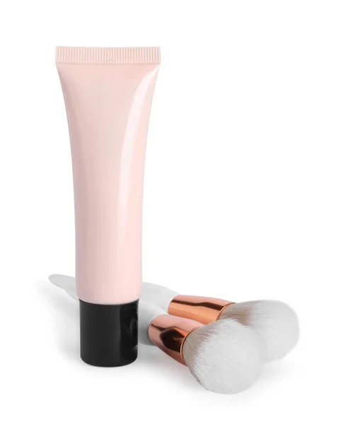 Tubo Base Piel Cepillos Sobre Fondo Blanco Producto Maquillaje —  Fotos de Stock