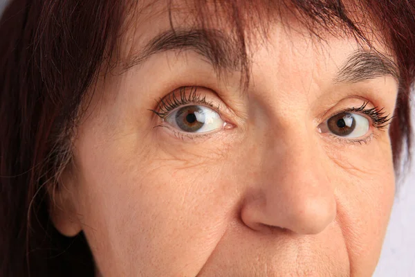 Φροντίδα Δέρματος Ανώτερη Γυναίκα Κοντινή Θέα Των Ματιών — Φωτογραφία Αρχείου