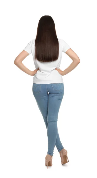 Frau Trägt Stylische Hellblaue Jeans Auf Weißem Hintergrund Rückseite — Stockfoto