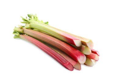 Taze olgun ravent sapları beyazda izole edilmiş.