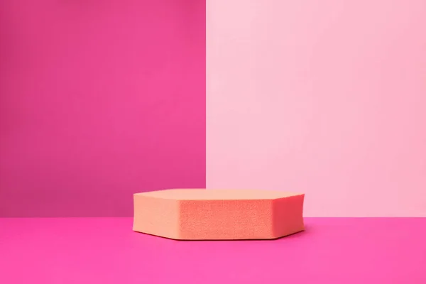 Oranje Geometrische Standaard Roze Achtergrond Stijlvolle Presentatie Voor Product — Stockfoto