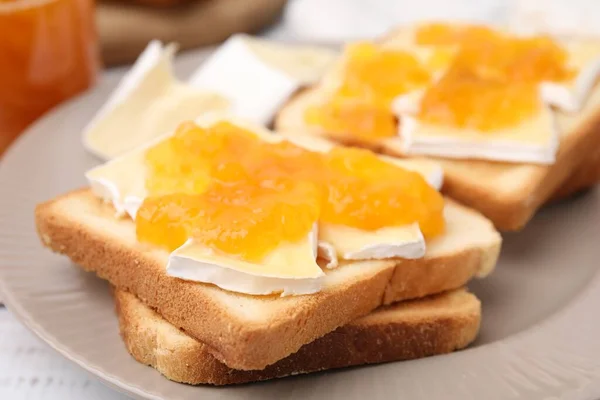 Tasty Sandwiches Brie Cheese Apricot Jam Plate Closeup — Stock Photo, Image