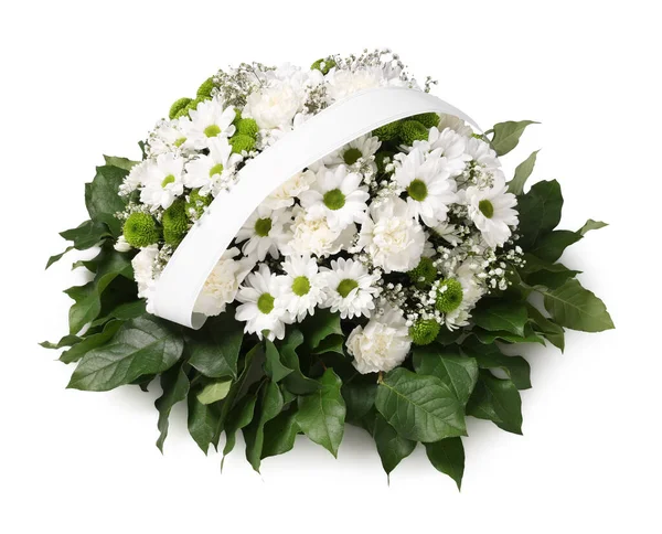 Похоронный Венок Цветов Лентой Белом Фоне — стоковое фото