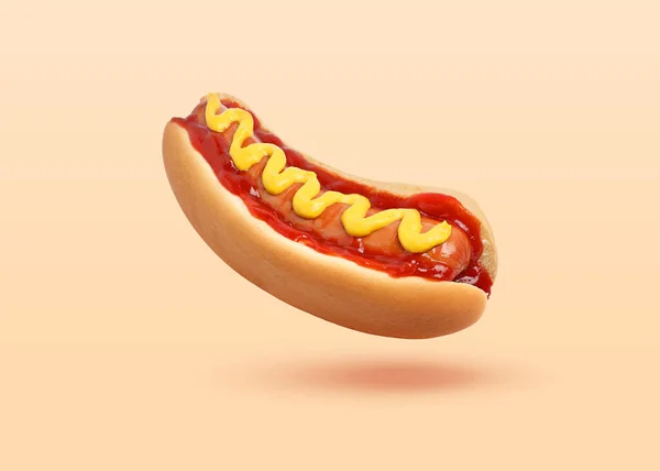 Mňam Hot Dog Kečupem Hořčicí Vzduchu Béžovém Pozadí — Stock fotografie