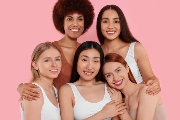 Portrait Beautiful Young Women Pink Background — Stock Photo, Image