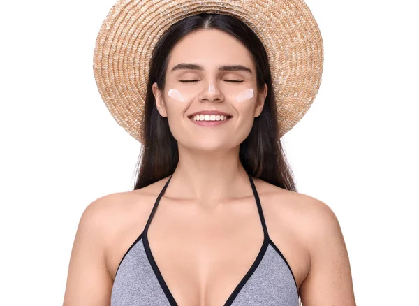 Schöne Junge Frau Mit Sonnenschutzcreme Gesicht Vor Weißem Hintergrund — Stockfoto