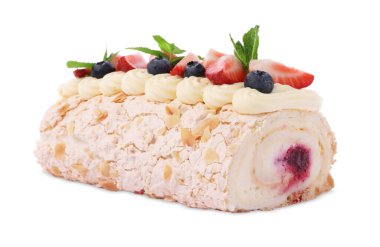 Reçelli, böğürtlenli ve nane yapraklı leziz kremalı pasta.