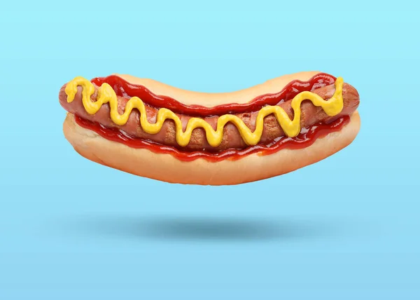 Delicioso Hot Dog Con Ketchup Mostaza Aire Sobre Fondo Azul —  Fotos de Stock