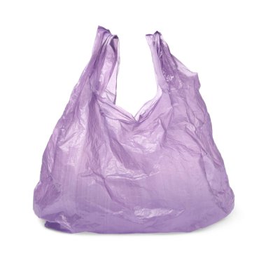 Bir mor plastik torba beyaza izole edilmiş.