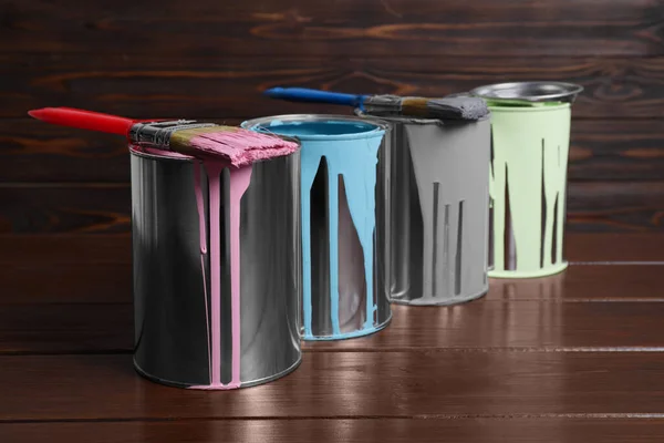 Cans Paints Brushes Wooden Table — Stock Photo, Image