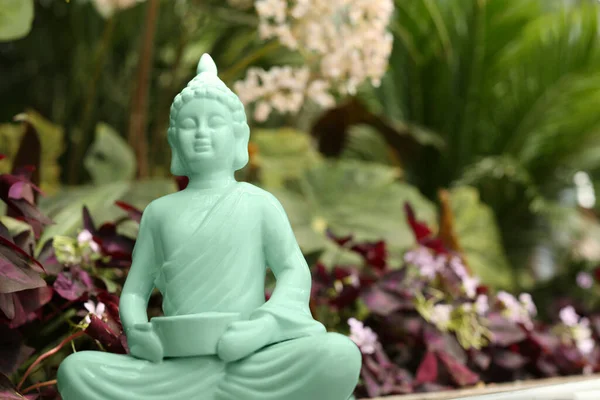 Estatua Decorativa Buda Aire Libre Primer Plano Espacio Para Texto — Foto de Stock
