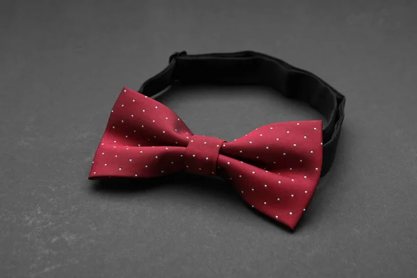 Stylish Burgundy Bow Tie Polka Dot Pattern Black Background — Stock Photo, Image