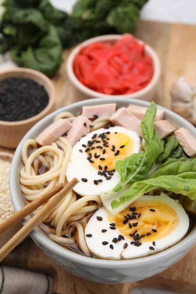 Bowl Delicious Ramen Meat Egg Wooden Board Closeup Noodle Soup — Stock Photo, Image