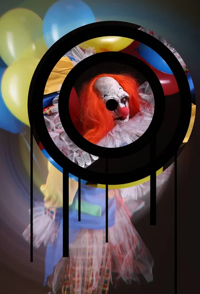 Alucinações Palhaço Assustador Com Balões Fundo Escuro Imagem Distorcida — Fotografia de Stock