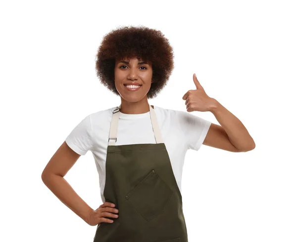 Önlüklü Mutlu Genç Kadın Beyaz Arka Planda Baş Parmağını Gösteriyor — Stok fotoğraf
