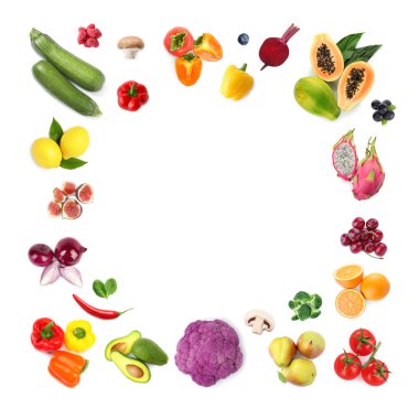 Beyaz arka planda farklı taze meyve ve sebze çerçevesi, üst görünüm