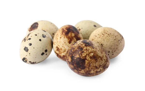 白い背景に多くの斑点のあるウズラの卵 — ストック写真
