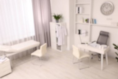 Doktorun iş yeriyle tıbbi ofis içi arası bulanık