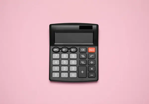 Калькулятор Розовом Фоне Вид Сверху Оргтехника — стоковое фото