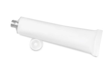 Açık merhem tüpü beyaza izole edilmiş, üst manzara. Metin için boşluk