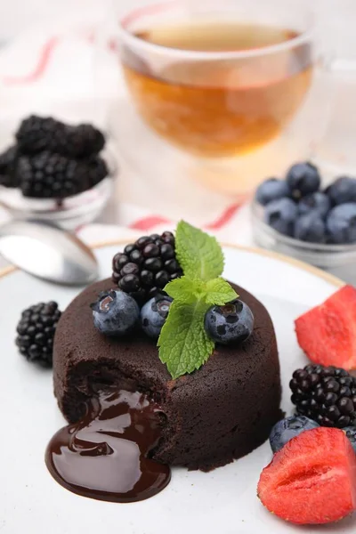 Delicious Chocolate Fondant Berries Mint Plate Closeup — Stock Photo, Image