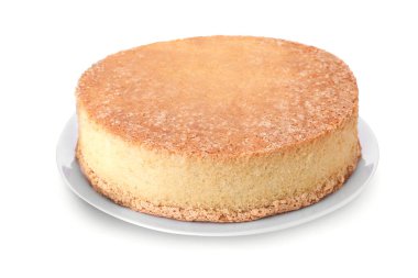 Beyaz üzerine izole edilmiş lezzetli sünger keki tabağı.