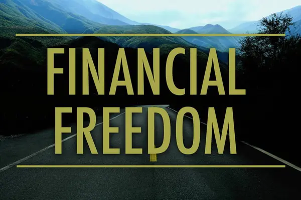 Caminho Para Liberdade Financeira Palavras Sobre Estrada Asfalto — Fotografia de Stock