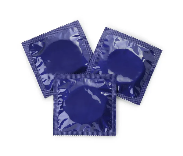 Förpackade Kondomer Vit Bakgrund Ovanifrån Säkert Sex — Stockfoto