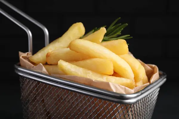 Frying Basket Tasty French Fries Dark Background Closeup — Stock Photo, Image