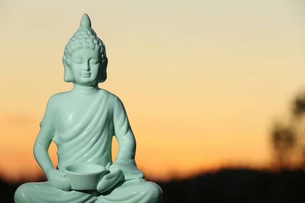Декоративна Статуя Будди Заході Сонця Простір Тексту — стокове фото