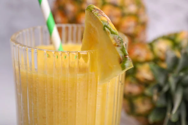 Tasty Pineapple Smoothie Cut Fruit Closeup — Stock Photo, Image