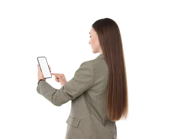 Γυναίκα Που Χρησιμοποιεί Smartphone Κενή Οθόνη Λευκό Φόντο — Φωτογραφία Αρχείου
