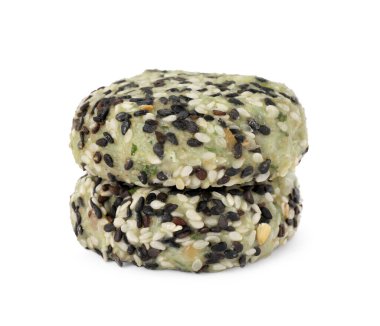 Beyaz üzerine susam tohumlu vejetaryen pirzolası.