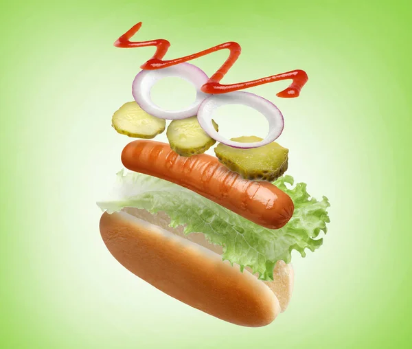 Ingredienti Hot Dog Aria Sfondo Verde Sfumato — Foto Stock
