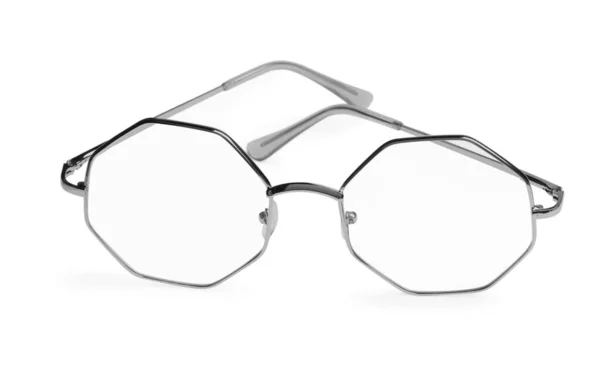 Stilvolle Gläser Mit Metallrahmen Isoliert Auf Weiß — Stockfoto